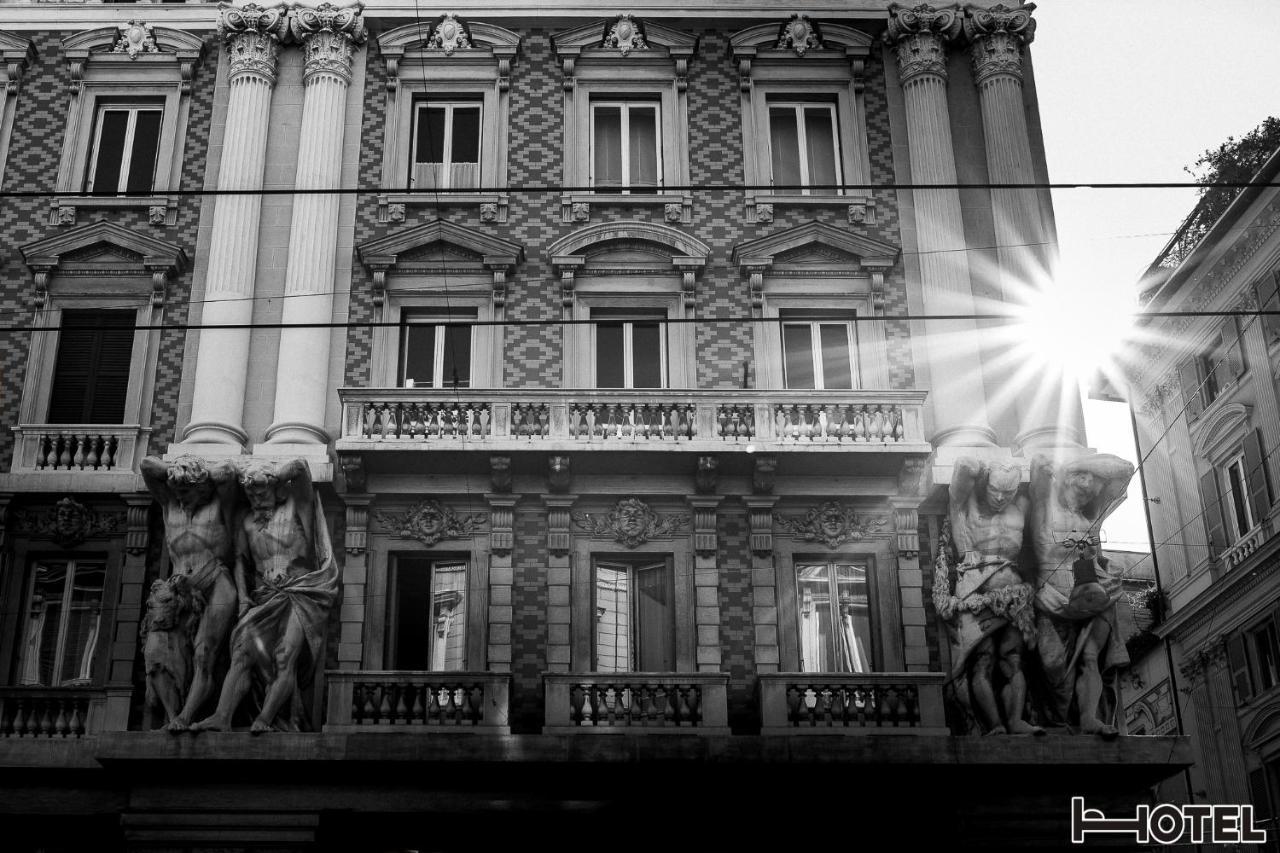 Youri Il Magnifico 2* Genova